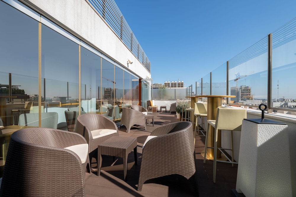 Smy Lisboa — Restaurant & bars in Lisbon, Lisboa