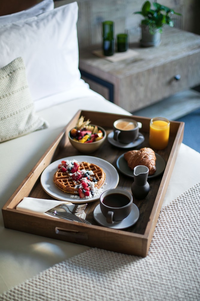 1 Hotel San Francisco — Hotel rooms in San Francisco, California