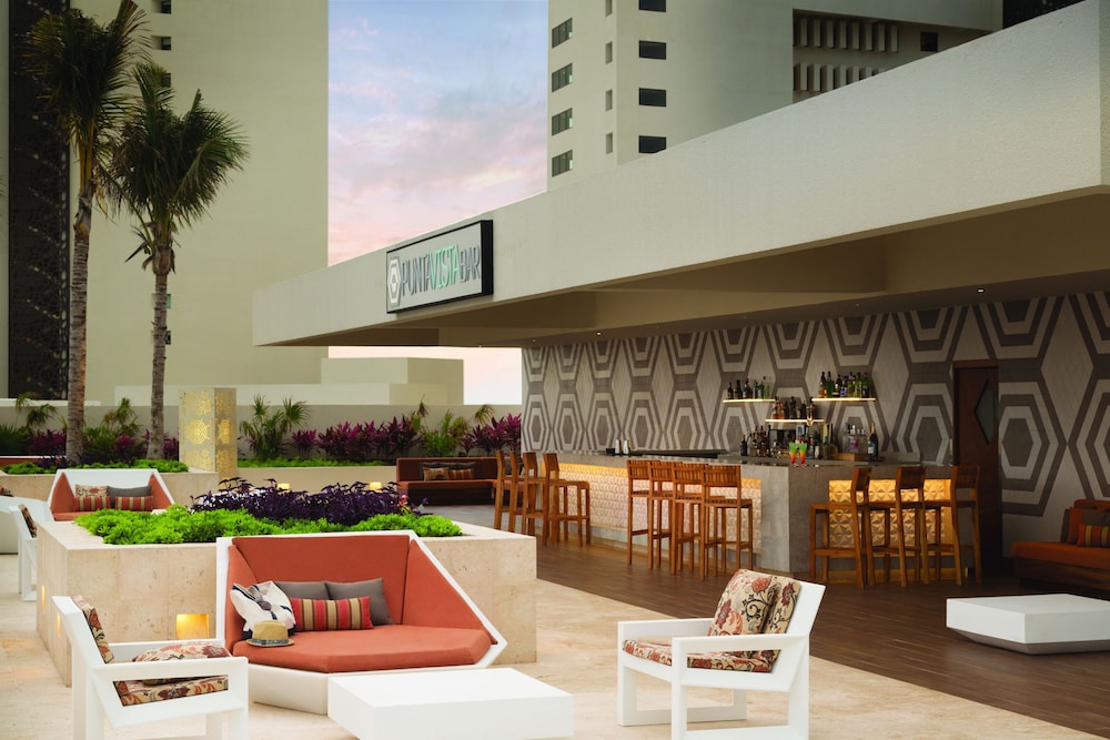 Turquoize at Hyatt Ziva Cancun - Adults Only - All Inclusive — Restaurant & bars in Cancun, Quintana Roo
