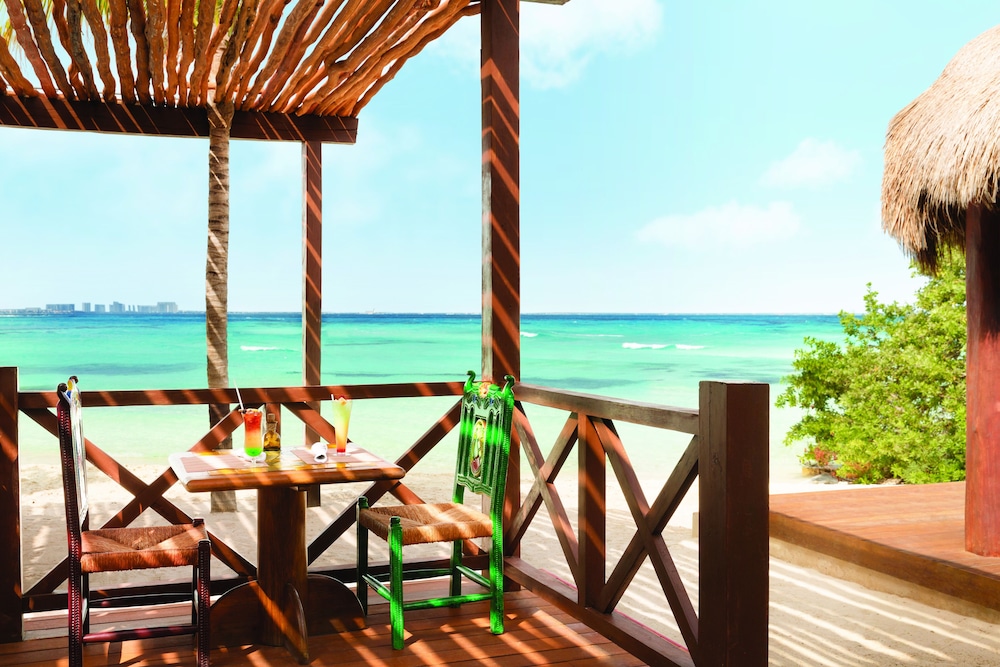 Turquoize at Hyatt Ziva Cancun - Adults Only - All Inclusive — Restaurant & bars in Cancun, Quintana Roo