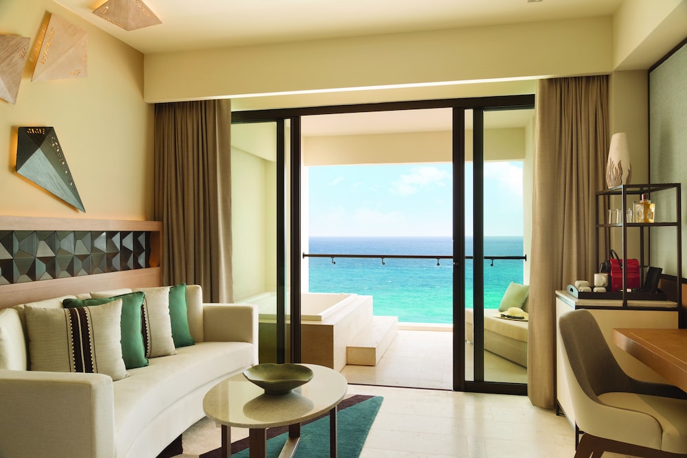 Turquoize at Hyatt Ziva Cancun - Adults Only - All Inclusive — Hotel rooms in Cancun, Quintana Roo