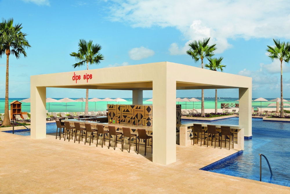 Turquoize at Hyatt Ziva Cancun - Adults Only - All Inclusive — Restaurant & bars in Cancun, Quintana Roo