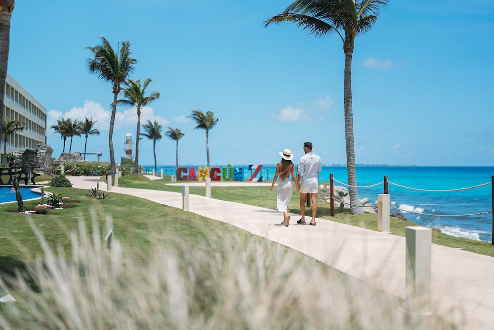 Turquoize at Hyatt Ziva Cancun - Adults Only - All Inclusive — Attractions in the area in Cancun, Quintana Roo