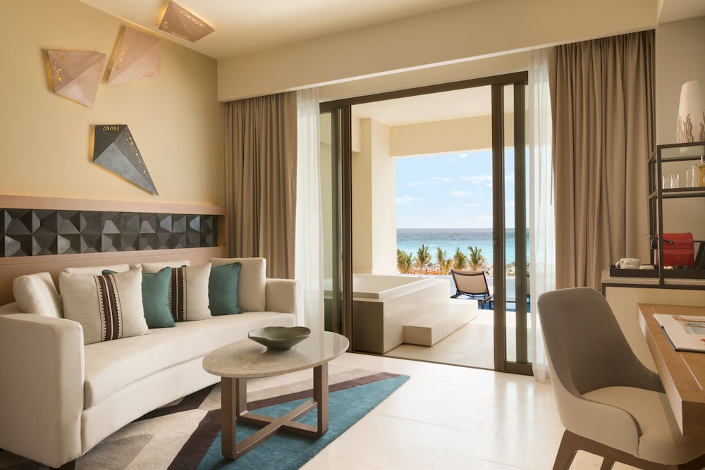 Turquoize at Hyatt Ziva Cancun - Adults Only - All Inclusive — Hotel rooms in Cancun, Quintana Roo