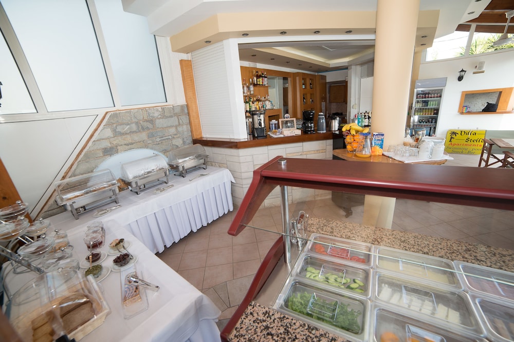 Villa Stella Apartments By Estia — Restaurant & bars in Stalida