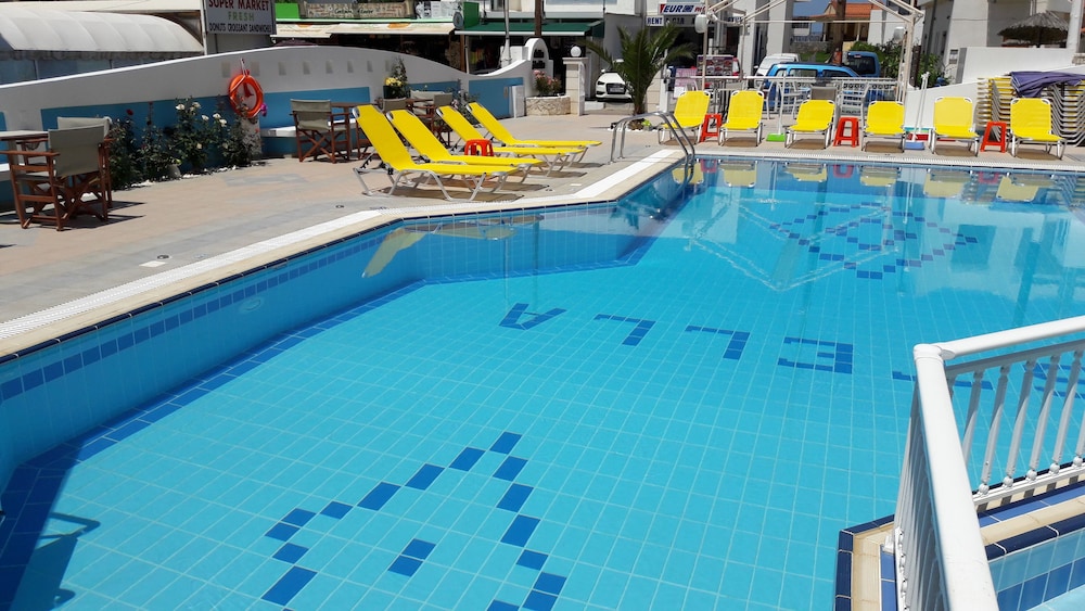 Villa Stella Apartments By Estia — Swimming pool in Stalida
