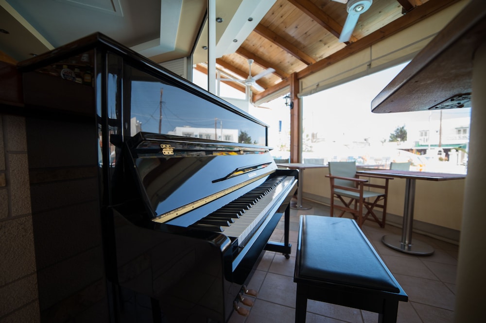 Villa Stella Apartments By Estia — Restaurant & bars in Stalida