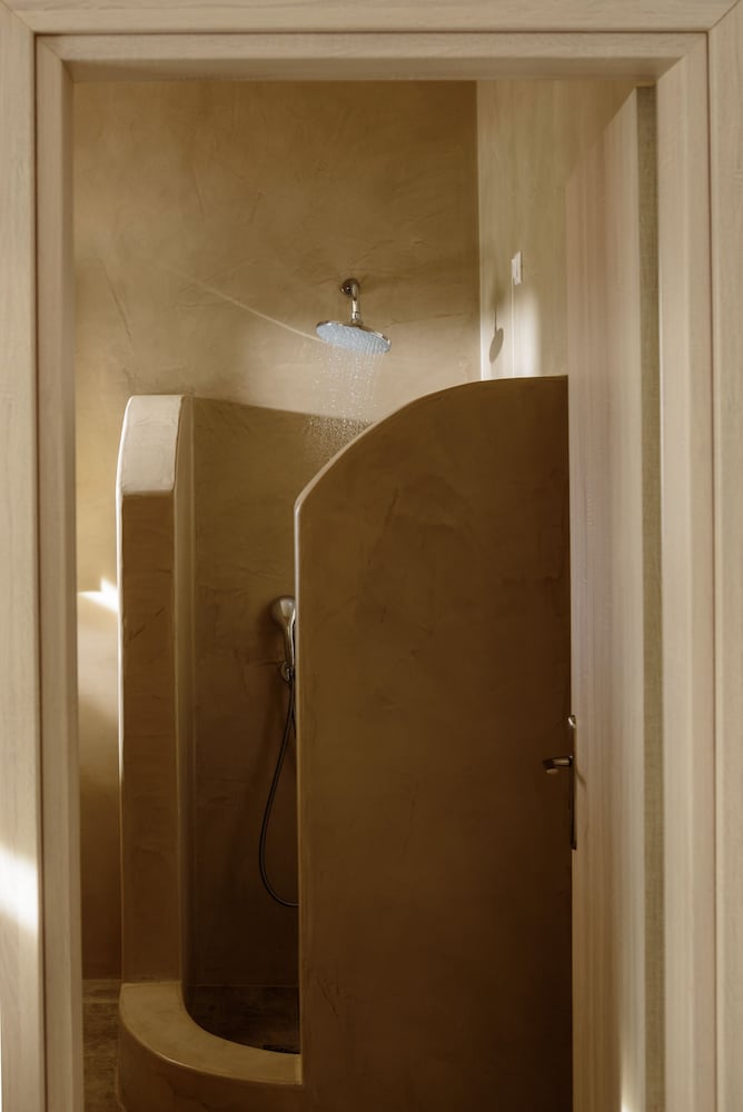 Aliter Suites — Spa in Karterados, South Aegean