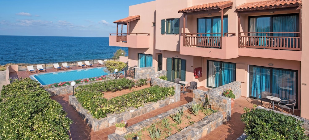 Mila Sissi Bay Hotel — Main photo in Sissi