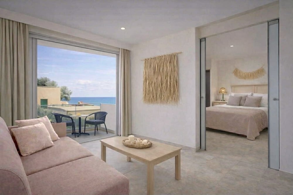 Mila Sissi Bay Hotel — Hotel rooms in Sissi
