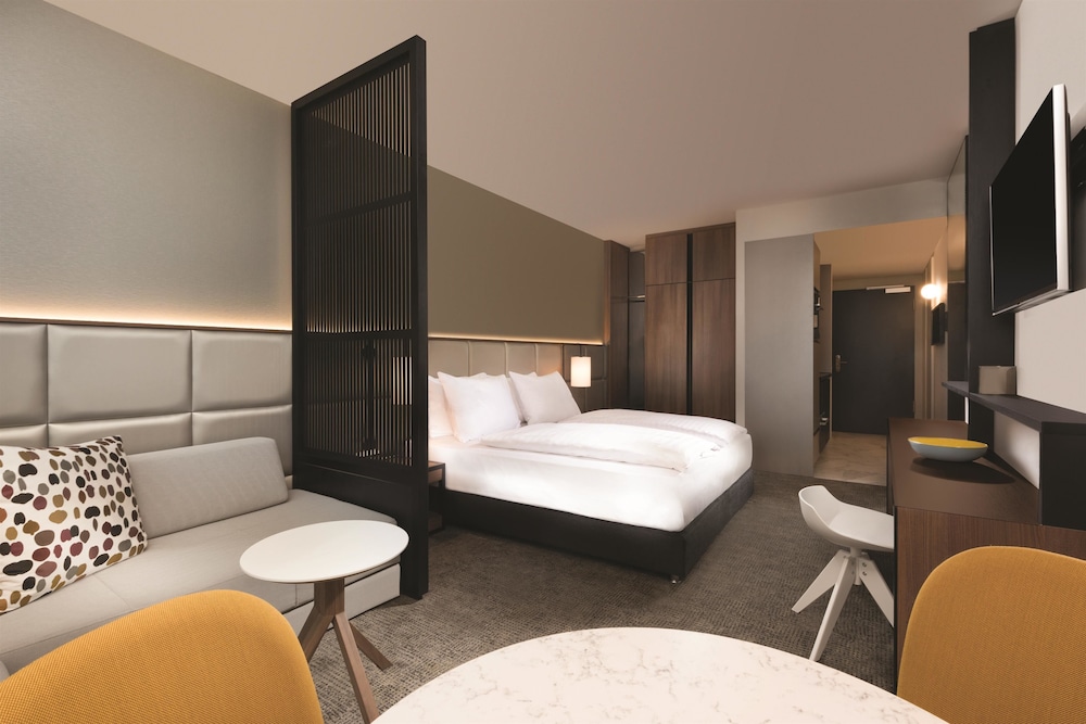 Adina Apartment Hotel Frankfurt Westend — Hotel rooms in Frankfurt am Main, Hesse