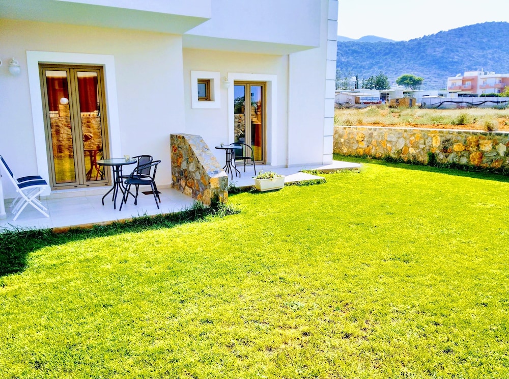 Casa Malena — Hotel building in Malia