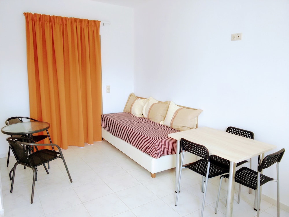 Casa Malena — Hotel rooms in Malia