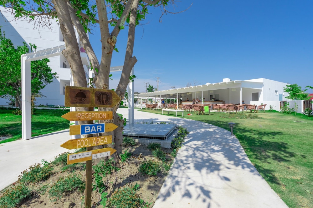 Stamos Hotel — Restaurant & bars in Faliraki, South Aegean