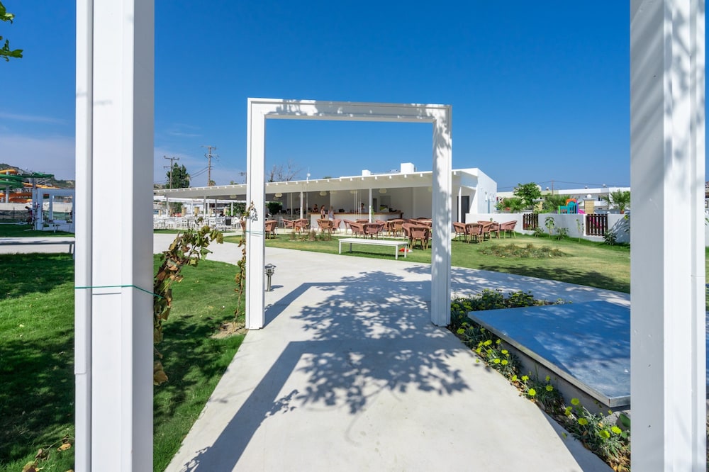 Stamos Hotel — Restaurant & bars in Faliraki, South Aegean