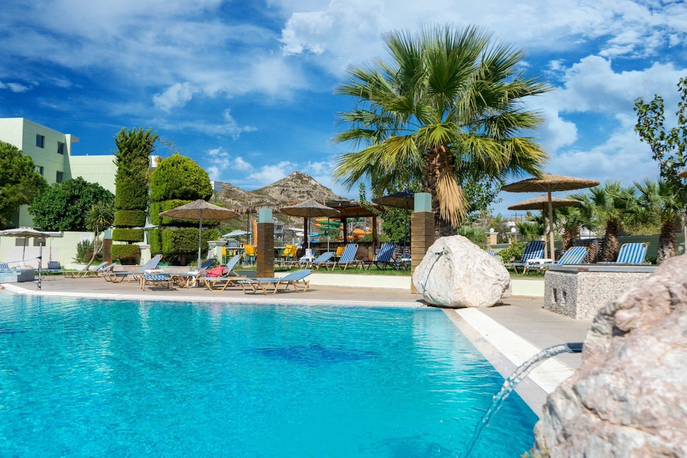 Stamos Hotel — Swimming pool in Faliraki, South Aegean