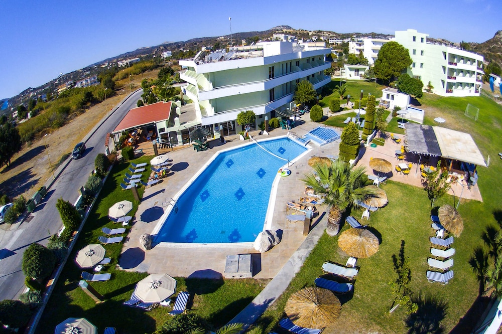 Stamos Hotel — Swimming pool in Faliraki, South Aegean