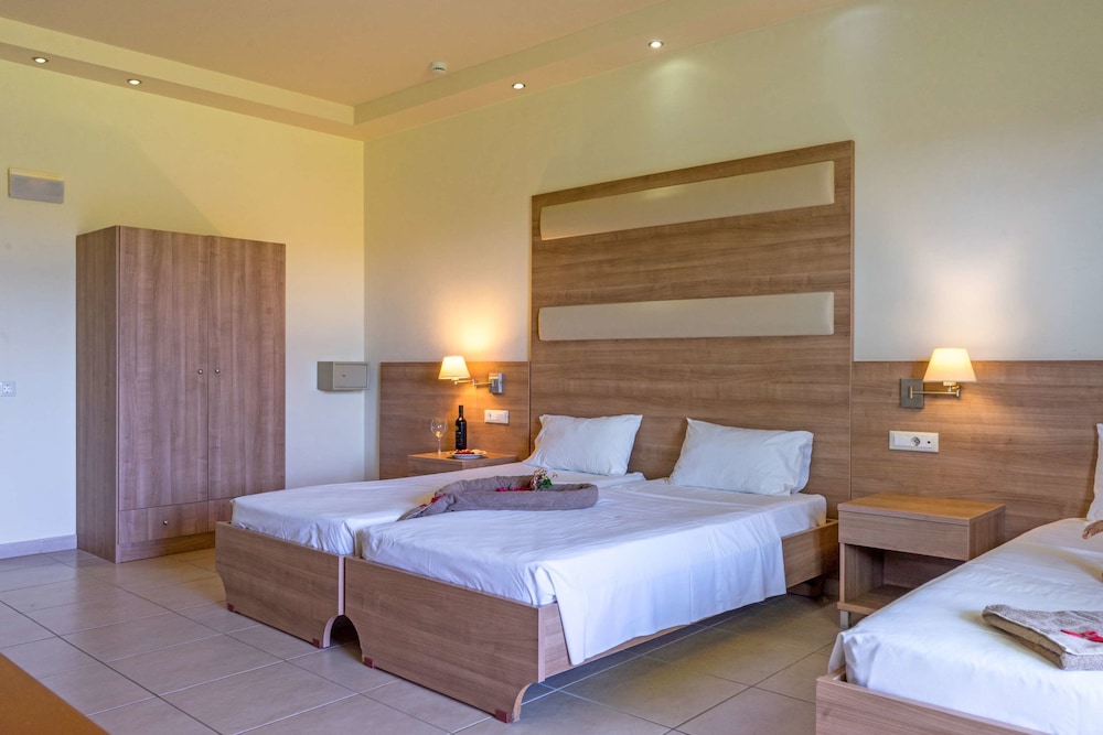 Stamos Hotel — Hotel rooms in Faliraki, South Aegean