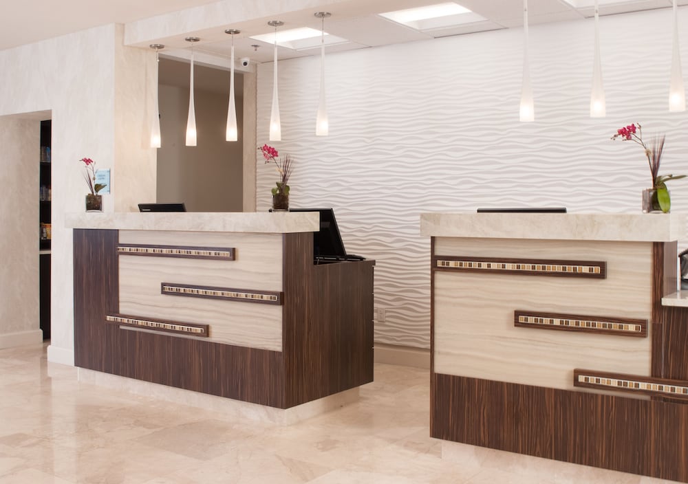 Delta Hotels by Marriott Orlando Lake Buena Vista — Hotel building in Orlando, Florida