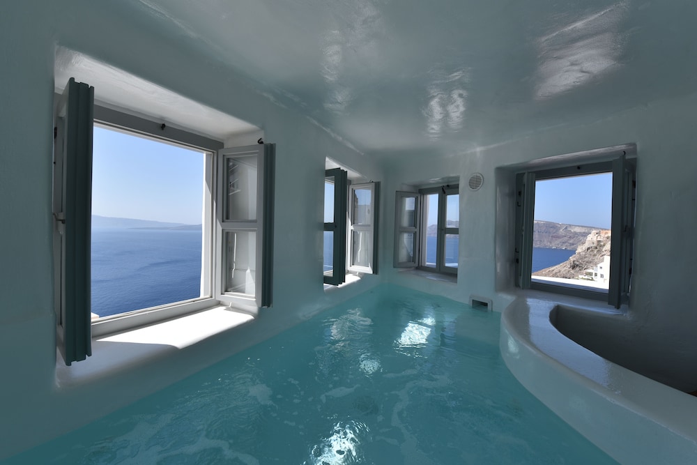 Ducato di Oia - Adults Only — Hotel rooms in Oia, South Aegean