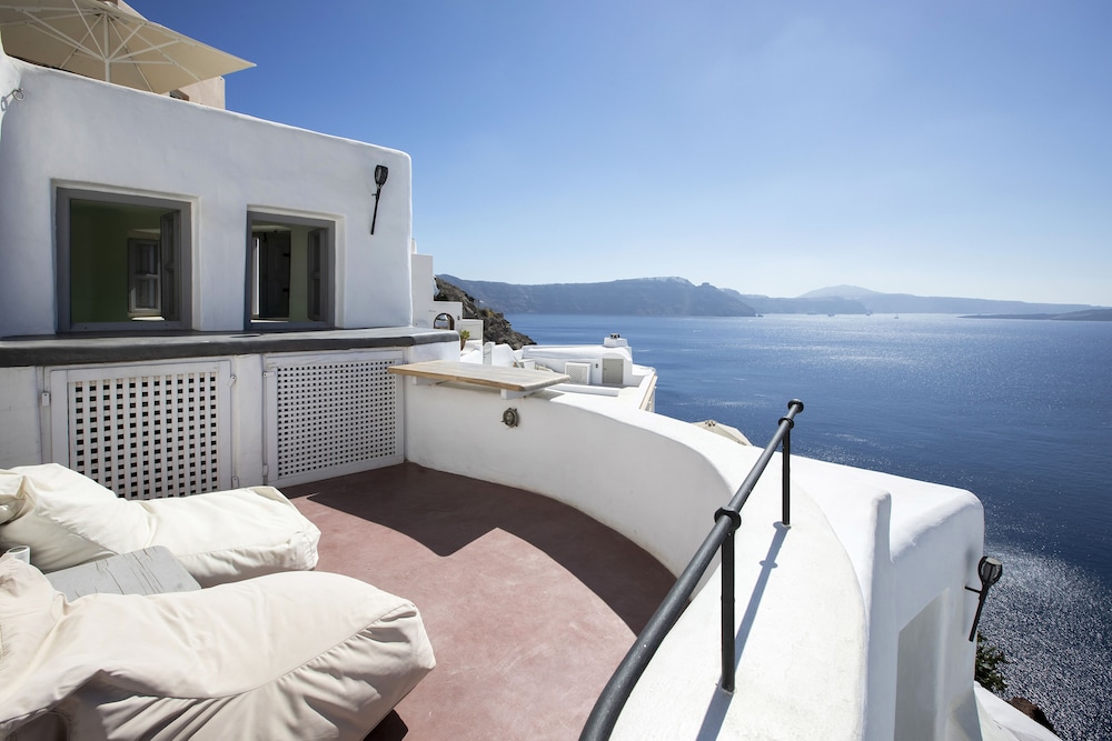Ducato di Oia - Adults Only — Hotel rooms in Oia, South Aegean