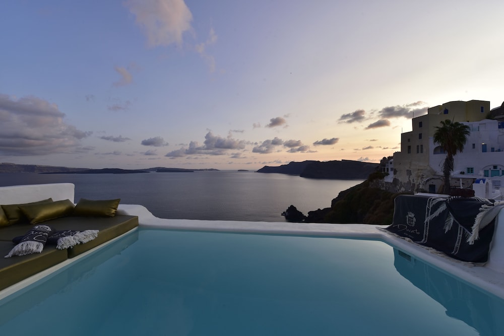 Ducato di Oia - Adults Only — Swimming pool in Oia, South Aegean