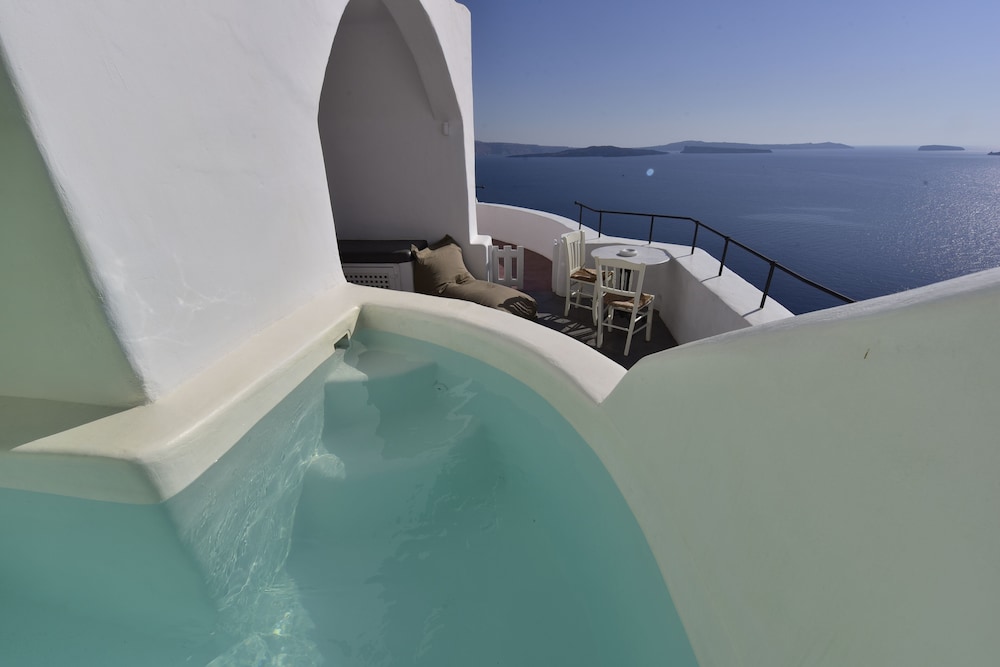 Ducato di Oia - Adults Only — Swimming pool in Oia, South Aegean