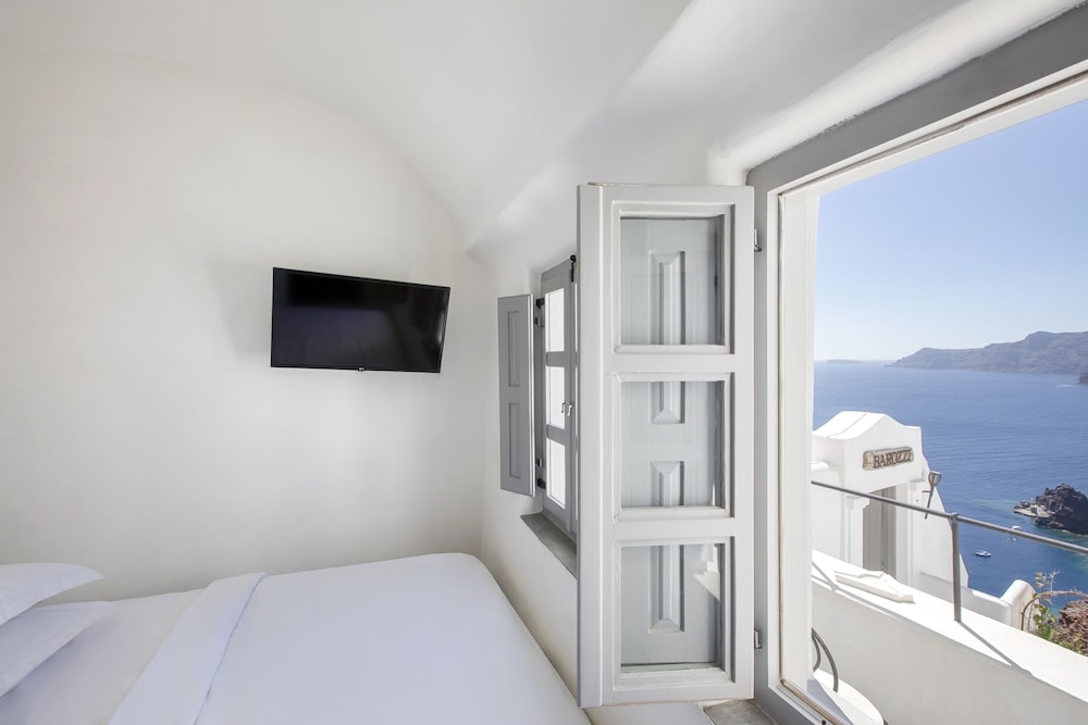 Ducato di Oia - Adults Only — Hotel rooms in Oia, South Aegean