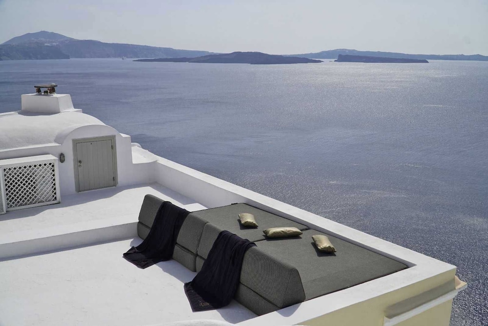 Ducato di Oia - Adults Only — Hotel rooms in Oia, South Aegean