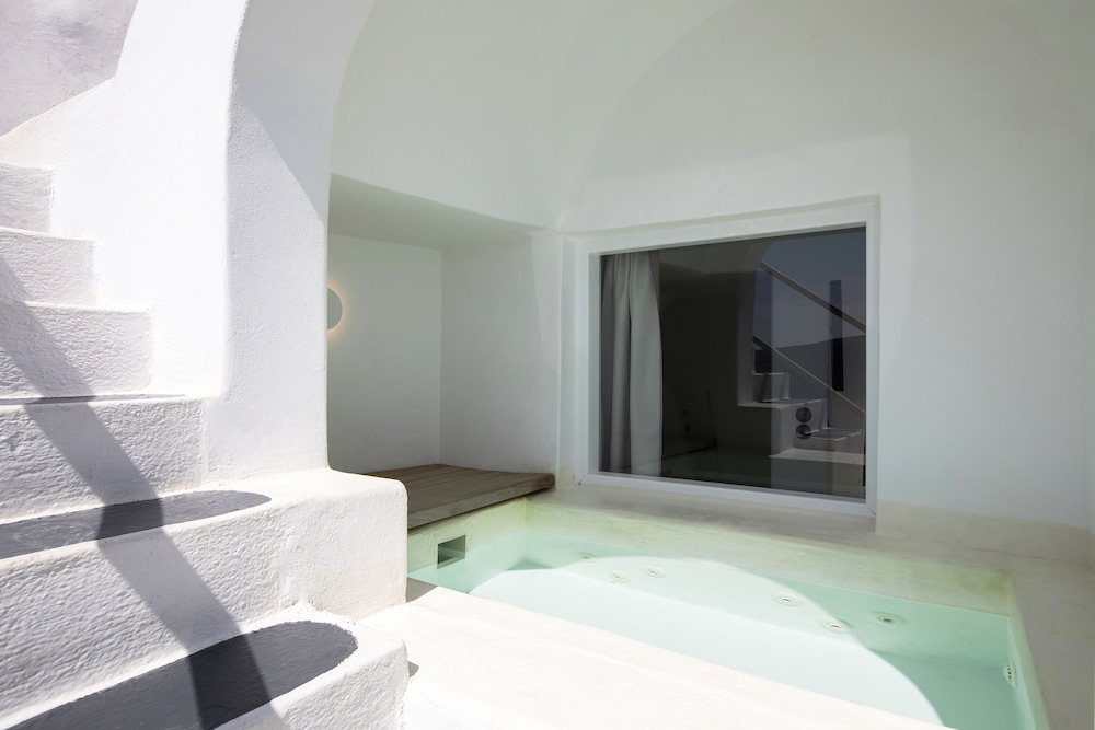 Ducato di Oia - Adults Only — Hotel rooms in Oia, South Aegean
