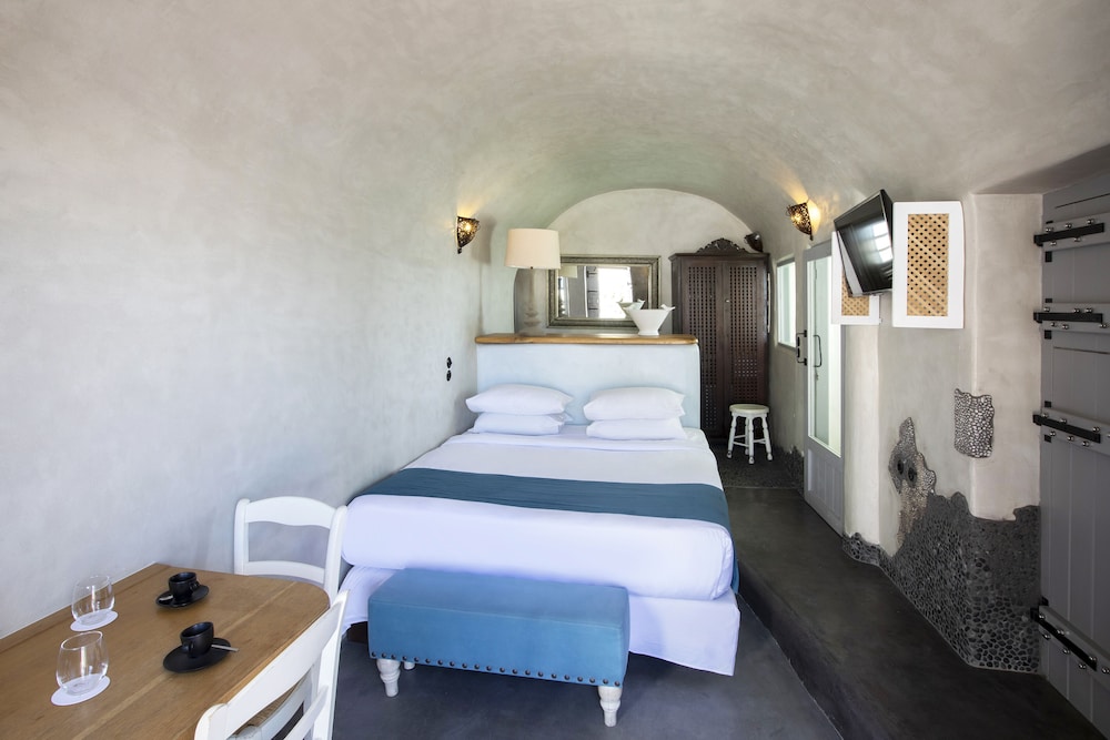 Ducato di Oia - Adults Only — Hotel rooms in Oia, South Aegean