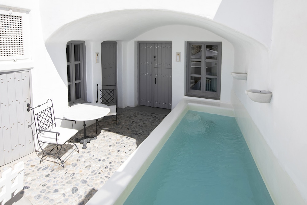 Ducato di Oia - Adults Only — Swimming pool in Oia, South Aegean