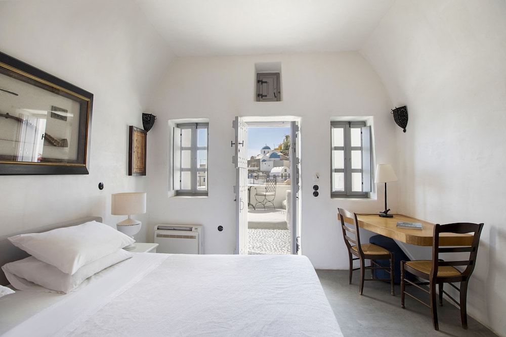 Ducato di Oia - Adults Only — Hotel rooms in Oia, South Aegean