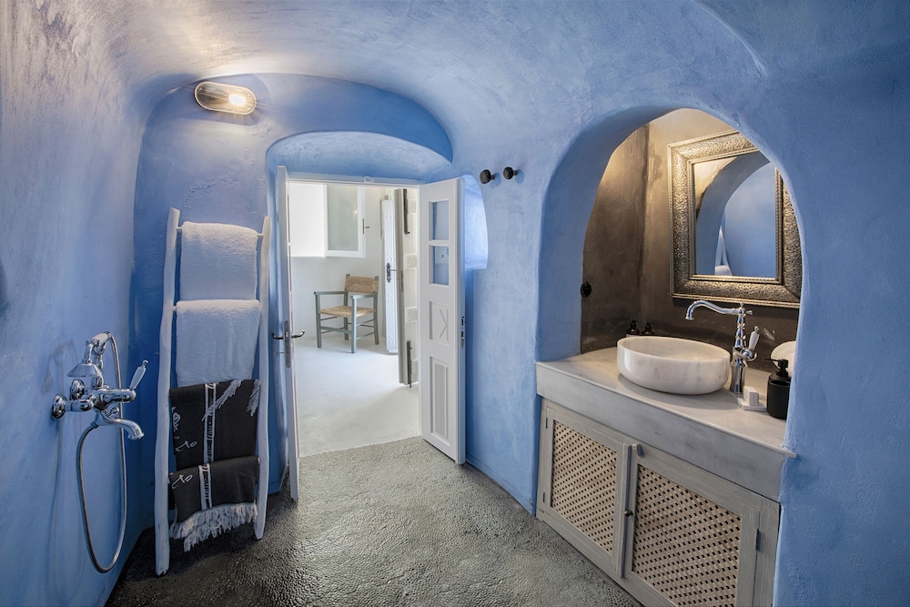 Ducato di Oia - Adults Only — Hotel rooms in Oia, South Aegean