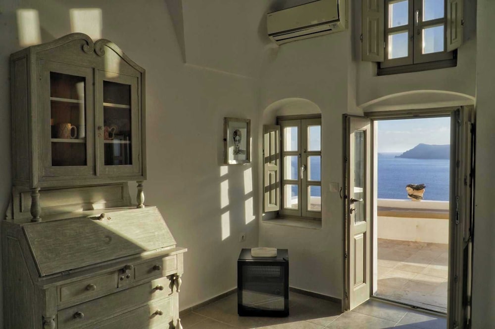 Ducato di Oia - Adults Only — Hotel rooms in Oia, South Aegean