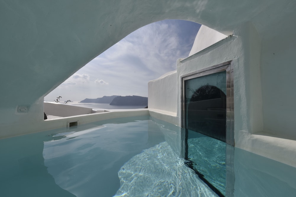 Ducato di Oia - Adults Only — Swimming pool in Oia, South Aegean