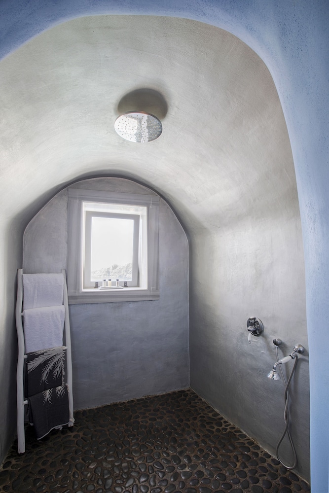 Ducato di Oia - Adults Only — Hotel rooms in Oia, South Aegean