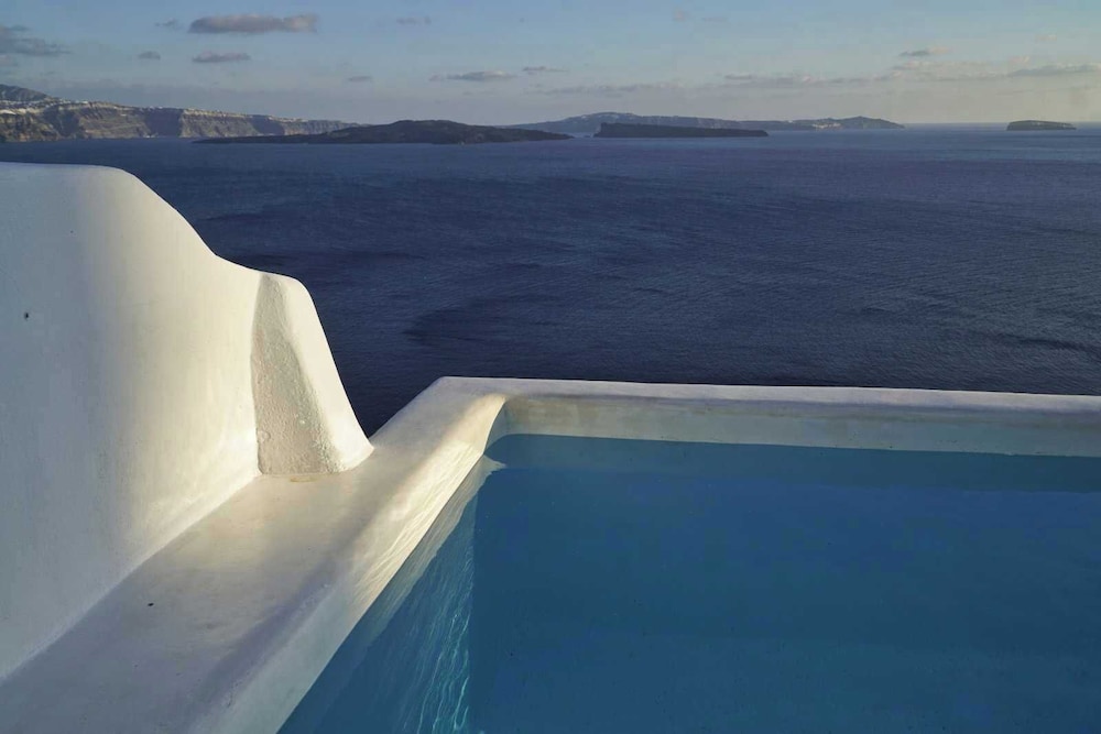 Ducato di Oia - Adults Only — Swimming pool in Oia, South Aegean