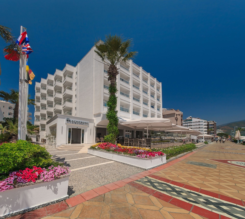 The Beachfront Hotel Adult Only 16 Plus — Hotel building in Marmaris, Mugla