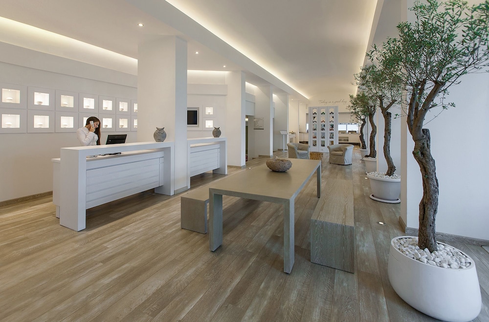 The Beachfront Hotel Adult Only 16 Plus — Restaurant & bars in Marmaris, Mugla