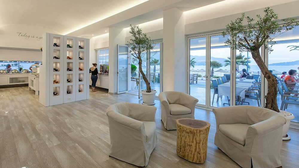 The Beachfront Hotel Adult Only 16 Plus — Restaurant & bars in Marmaris, Mugla