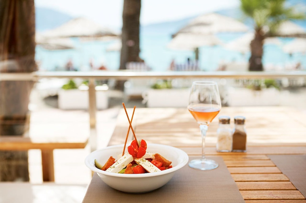 The Beachfront Hotel Adult Only 16 Plus — Restaurant & bars in Marmaris, Mugla