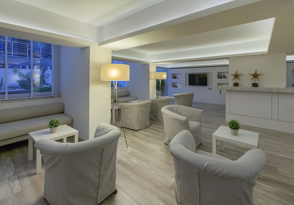 The Beachfront Hotel Adult Only 16 Plus — Hotel rooms in Marmaris, Mugla