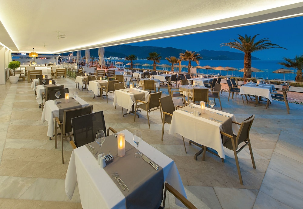 The Beachfront Hotel Adult Only 16 Plus — Restaurant & bars in Marmaris, Mugla