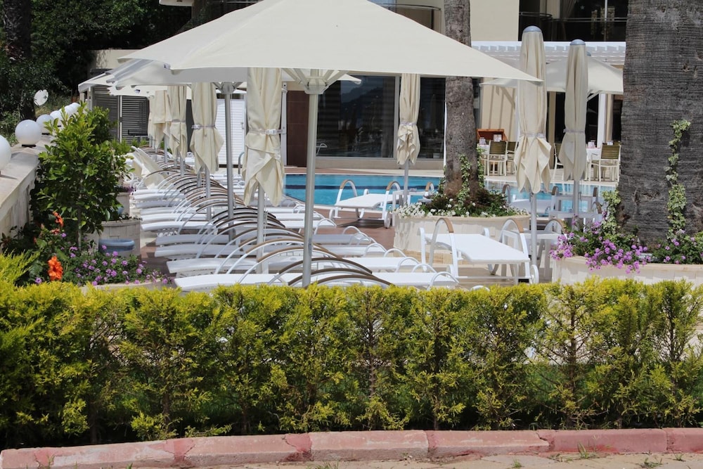 Sea Star Marmaris - Adults Only - All Inclusive — Swimming pool in İçmeler, Mugla