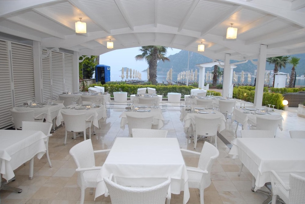 Sea Star Marmaris - Adults Only - All Inclusive — Restaurant & bars in İçmeler, Mugla