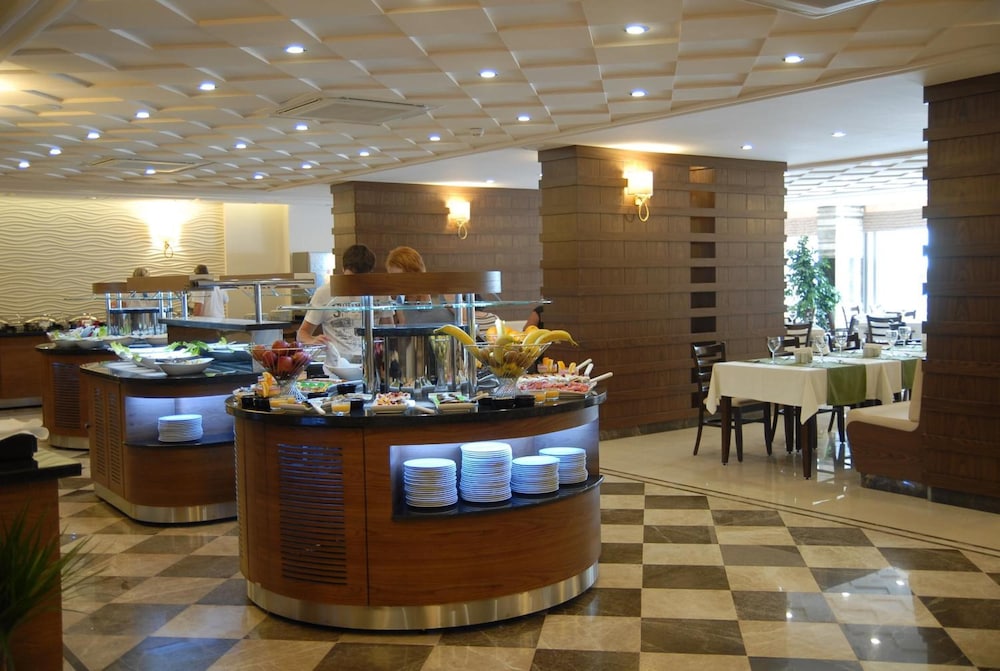 Sea Star Marmaris - Adults Only - All Inclusive — Restaurant & bars in İçmeler, Mugla