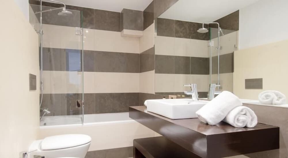 Martinhal Lisbon Chiado — Hotel rooms in Lisbon, Lisboa