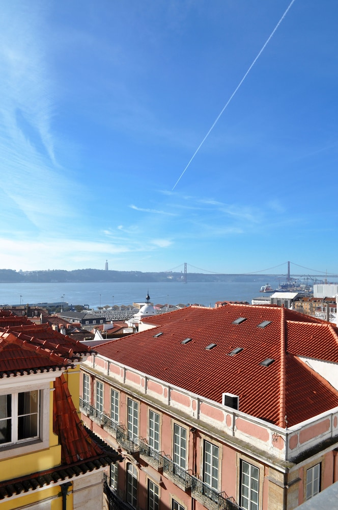 Martinhal Lisbon Chiado — Hotel rooms in Lisbon, Lisboa