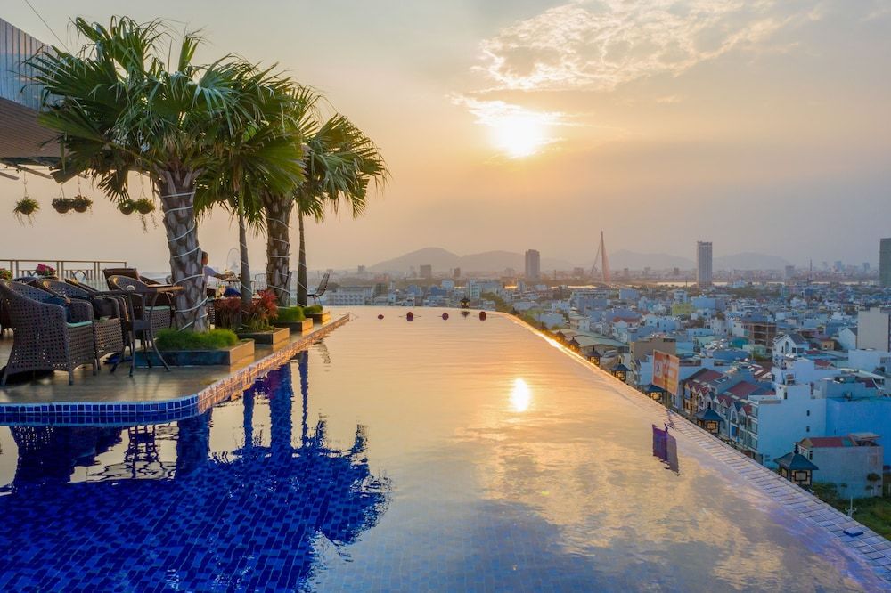 Da Nang (6 dni) w Sea Queen Hotel z VIE